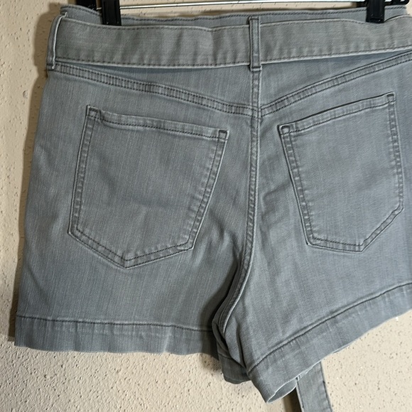 Banana Republic Gray Denim Jeans Tie High Waist Shorts Size 30 10P 10 Petite - Picture 4 of 14